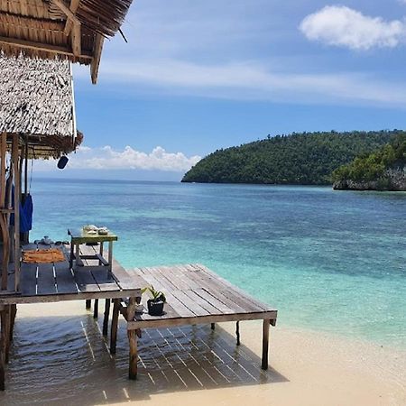 Nus Homestay Raja Ampat Kri Exterior photo
