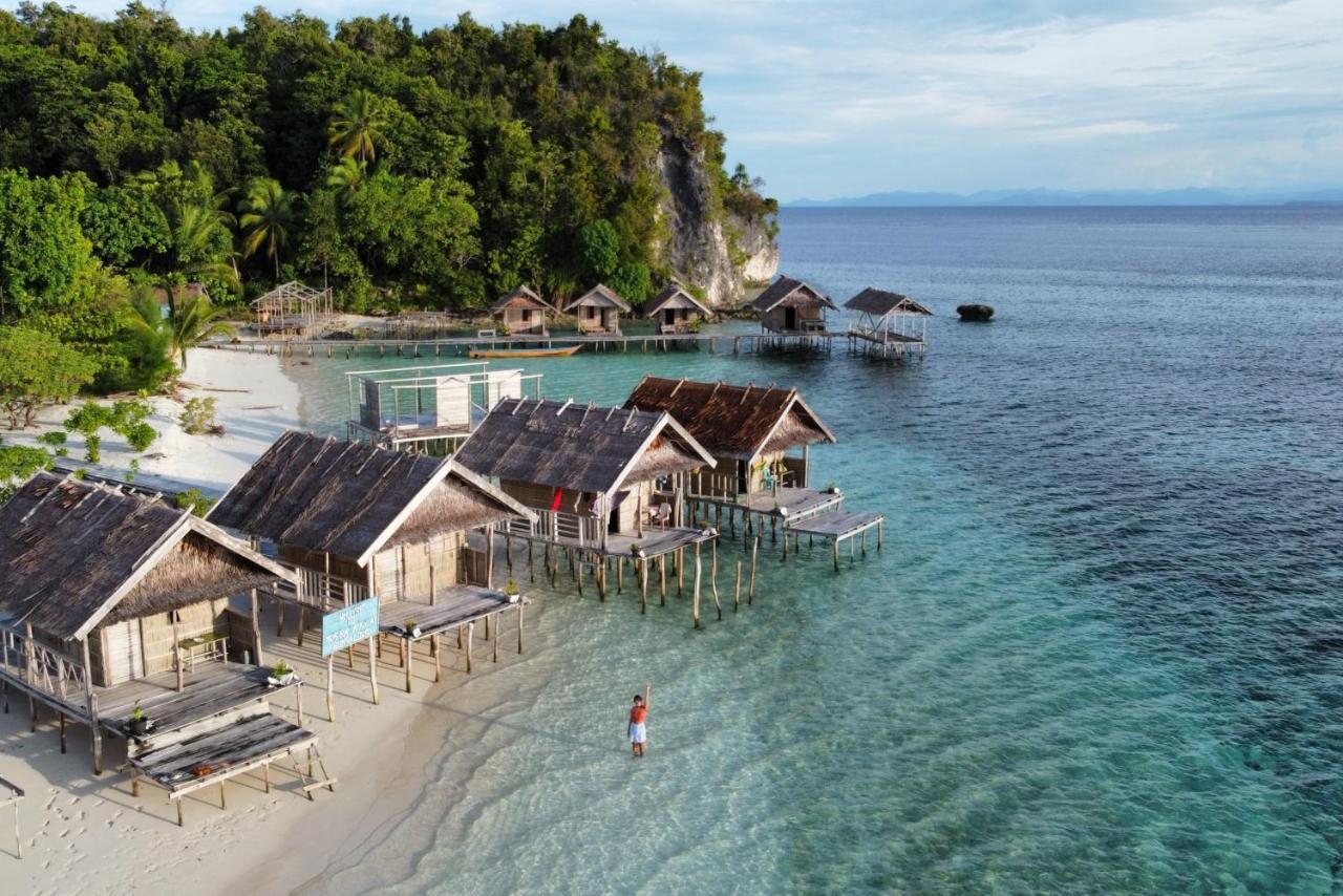 Nus Homestay Raja Ampat Kri Exterior photo
