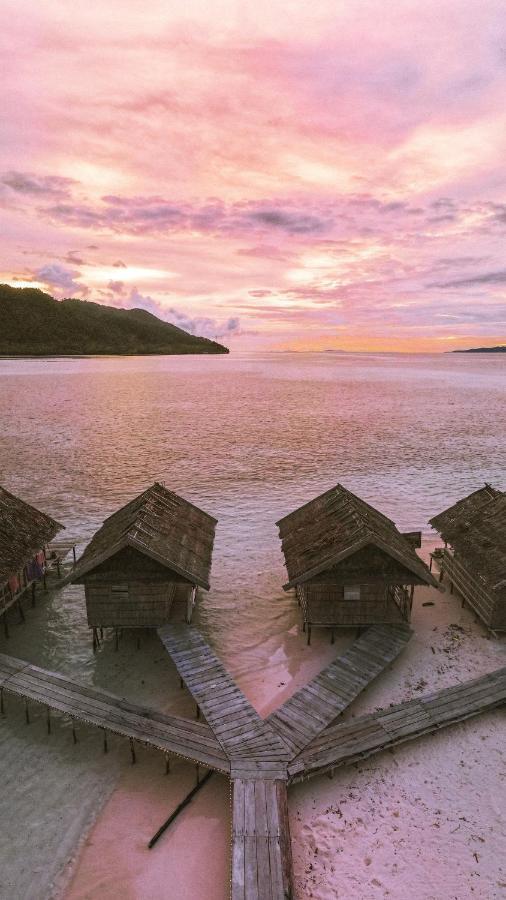 Nus Homestay Raja Ampat Kri Exterior photo