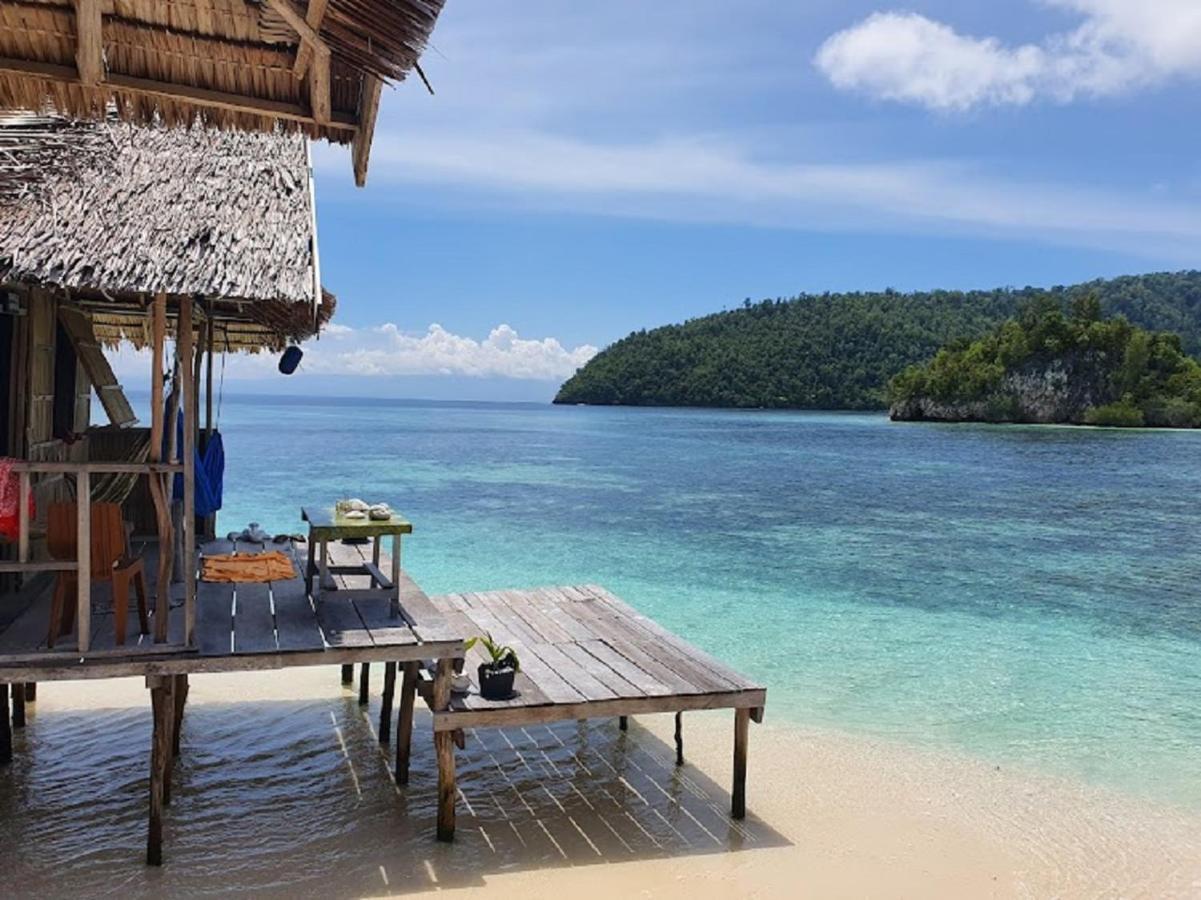 Nus Homestay Raja Ampat Kri Exterior photo